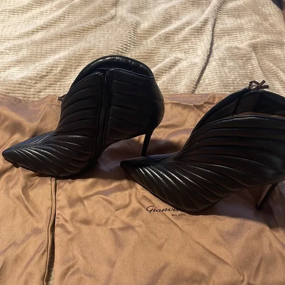 GIANVITO ROSSI | EIKO BOOTIE | Size 9B/39 | BLACK - Picture 8 of 10